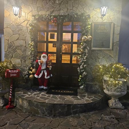 Hotel Boutique Vila Lakastel Σινάια Εξωτερικό φωτογραφία