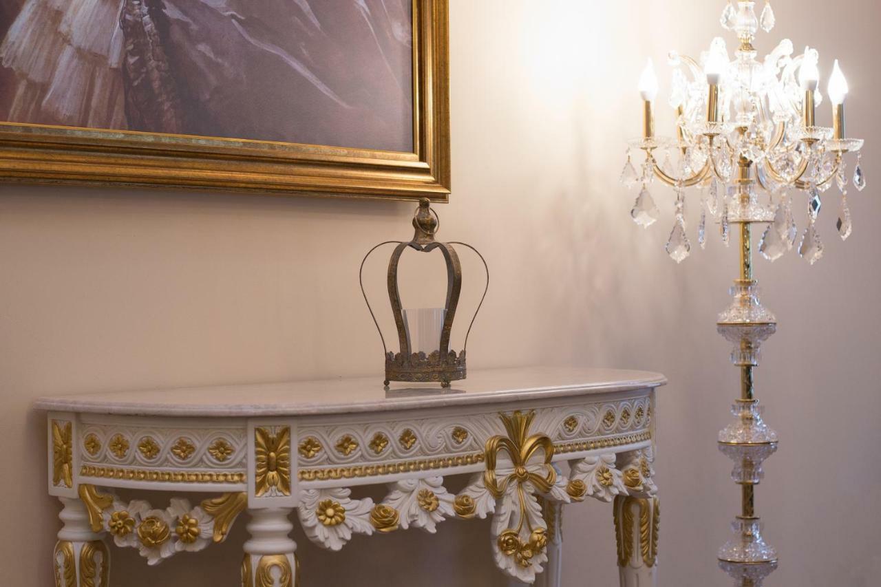 Hotel Boutique Vila Lakastel Σινάια Εξωτερικό φωτογραφία