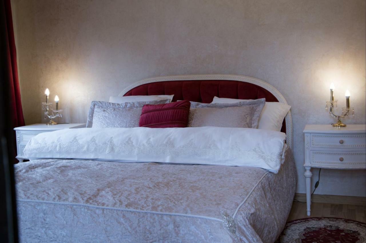 Hotel Boutique Vila Lakastel Σινάια Εξωτερικό φωτογραφία