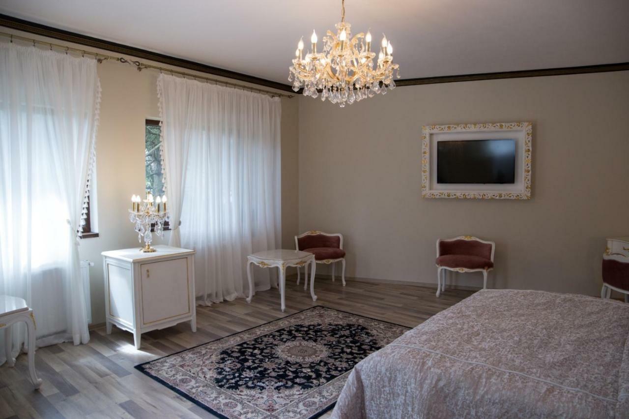 Hotel Boutique Vila Lakastel Σινάια Εξωτερικό φωτογραφία