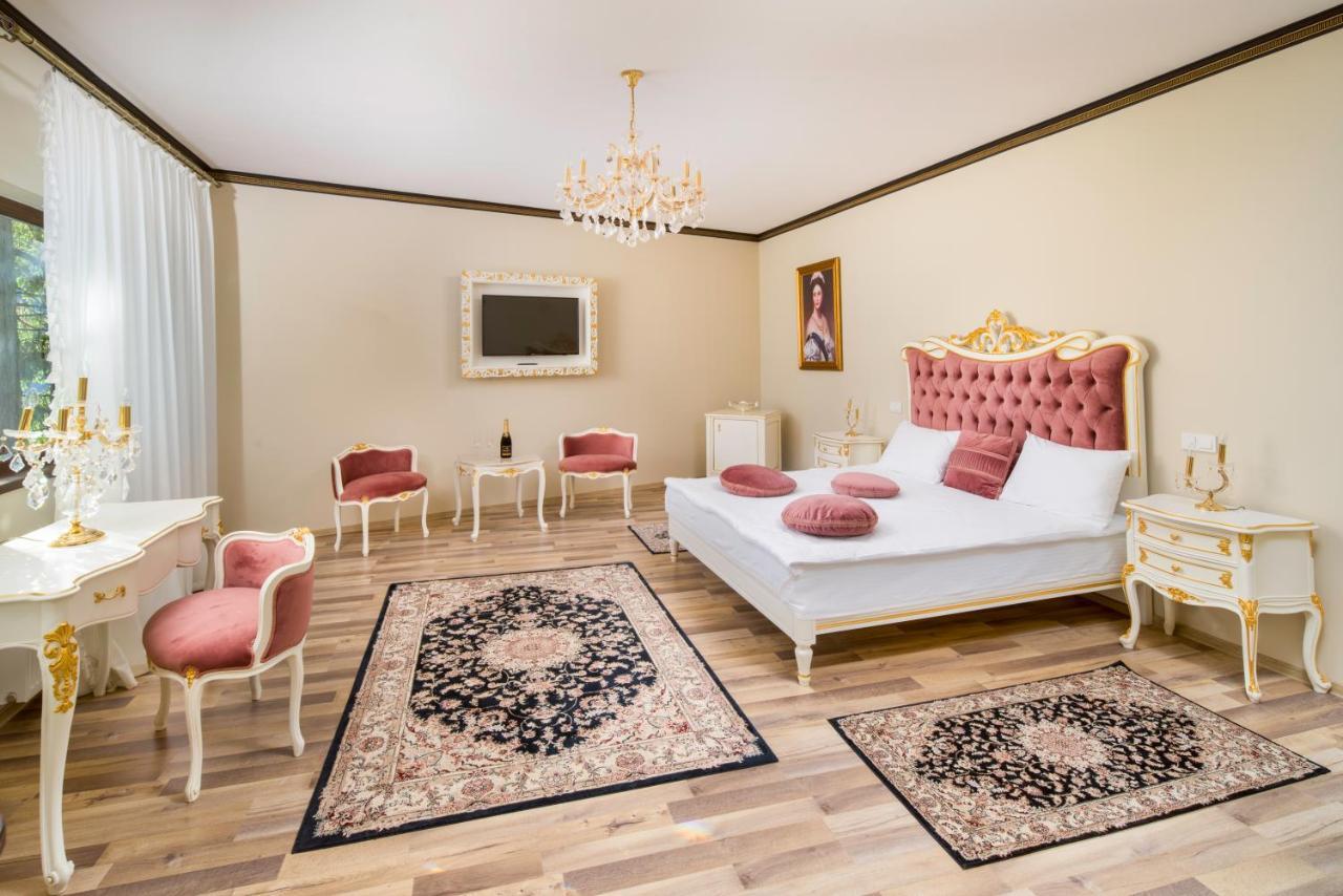 Hotel Boutique Vila Lakastel Σινάια Εξωτερικό φωτογραφία