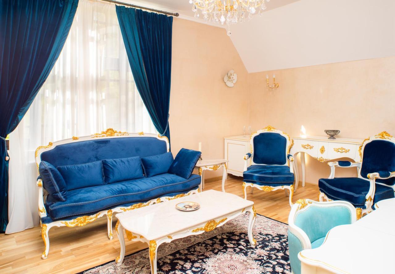 Hotel Boutique Vila Lakastel Σινάια Εξωτερικό φωτογραφία